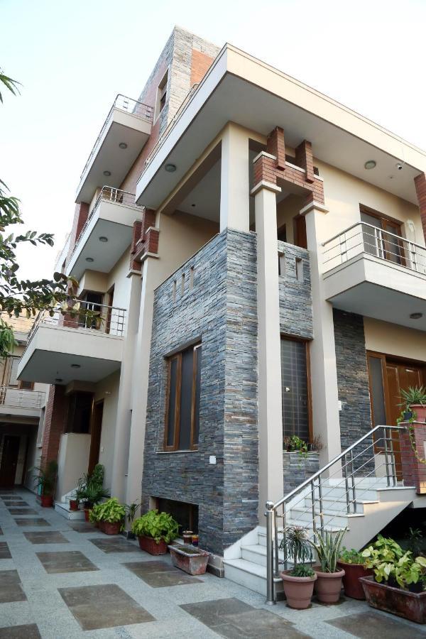 J P Residency Hotell Greater Noida Exteriör bild